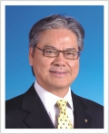 Mr Dennis Yau Tat-wang